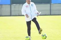 满冠体育客户端-尤文图斯主场大胜那不勒斯稳固榜首位置